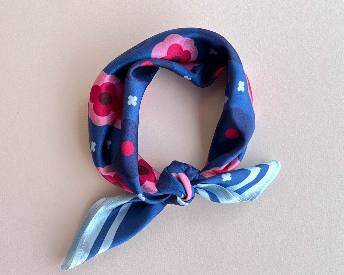 Loly - Silk Scarf in blue and pink